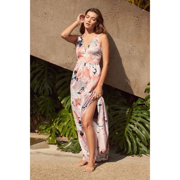 Dreamy Blooms Navy Blue Multi Floral Print Tiered Maxi Dress Lulus NWT Size XS - Picture 3 of 9